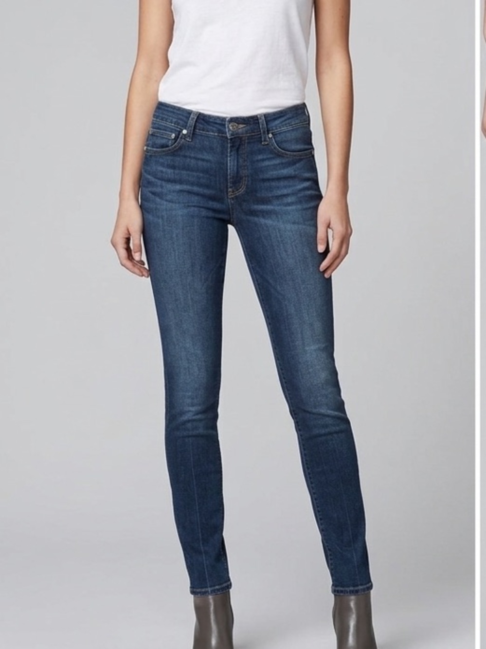 PAIGE Mid/Dark Blue Peg Skinny Jeans - size 24